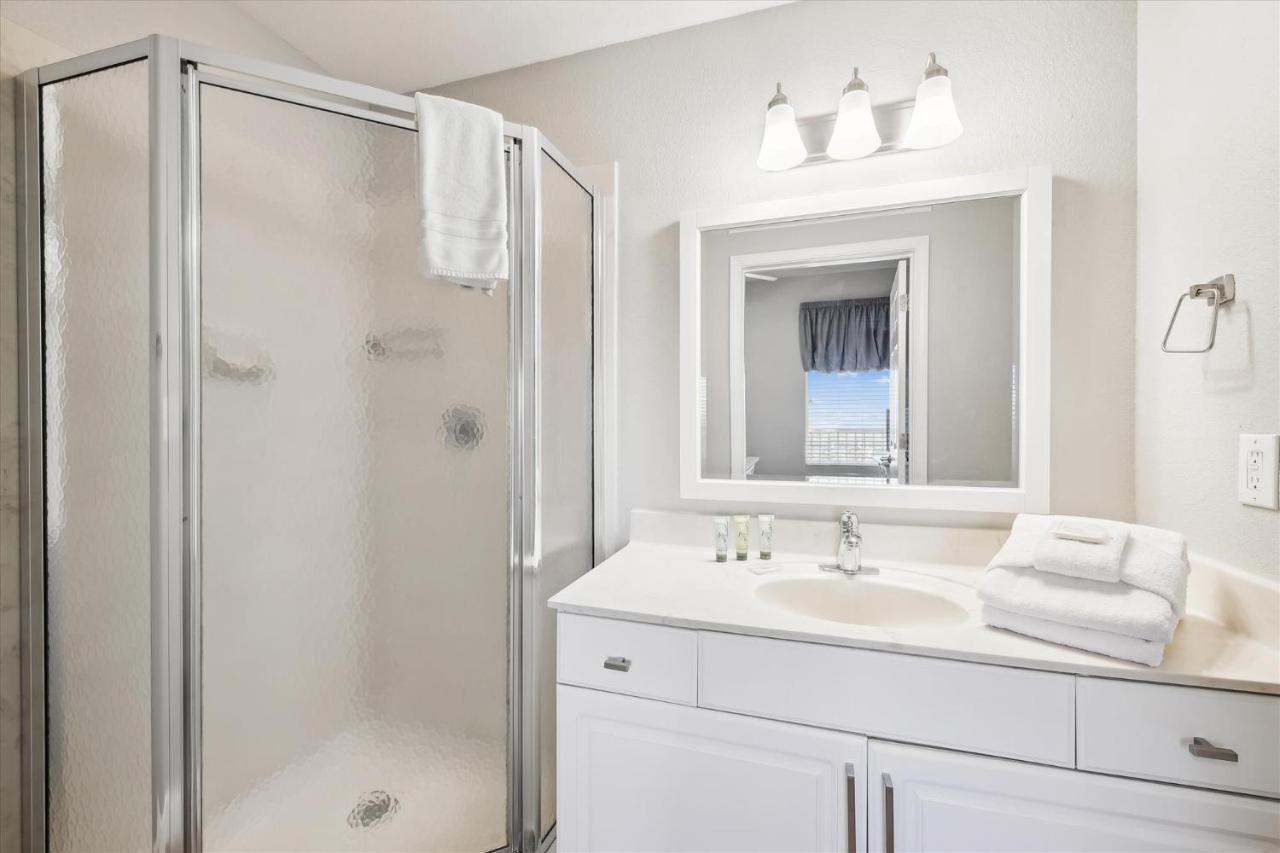 Gone Coastal - Tidewater Beach Resort #2410 By Book That Condo Panama City Beach Exterior photo